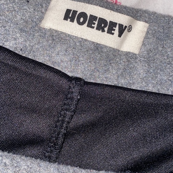 HOEREV schoolgirl pleated skirt - Picture 3 of 4